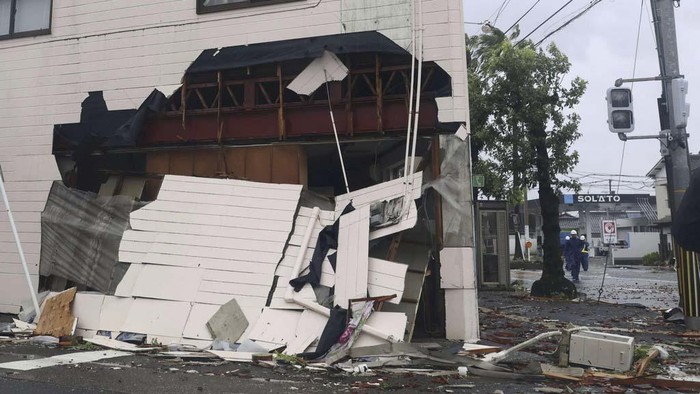 Dampak Topan Hebat di Jepang 2025: Infrastruktur Lumpuh, Ketahanan Diuji